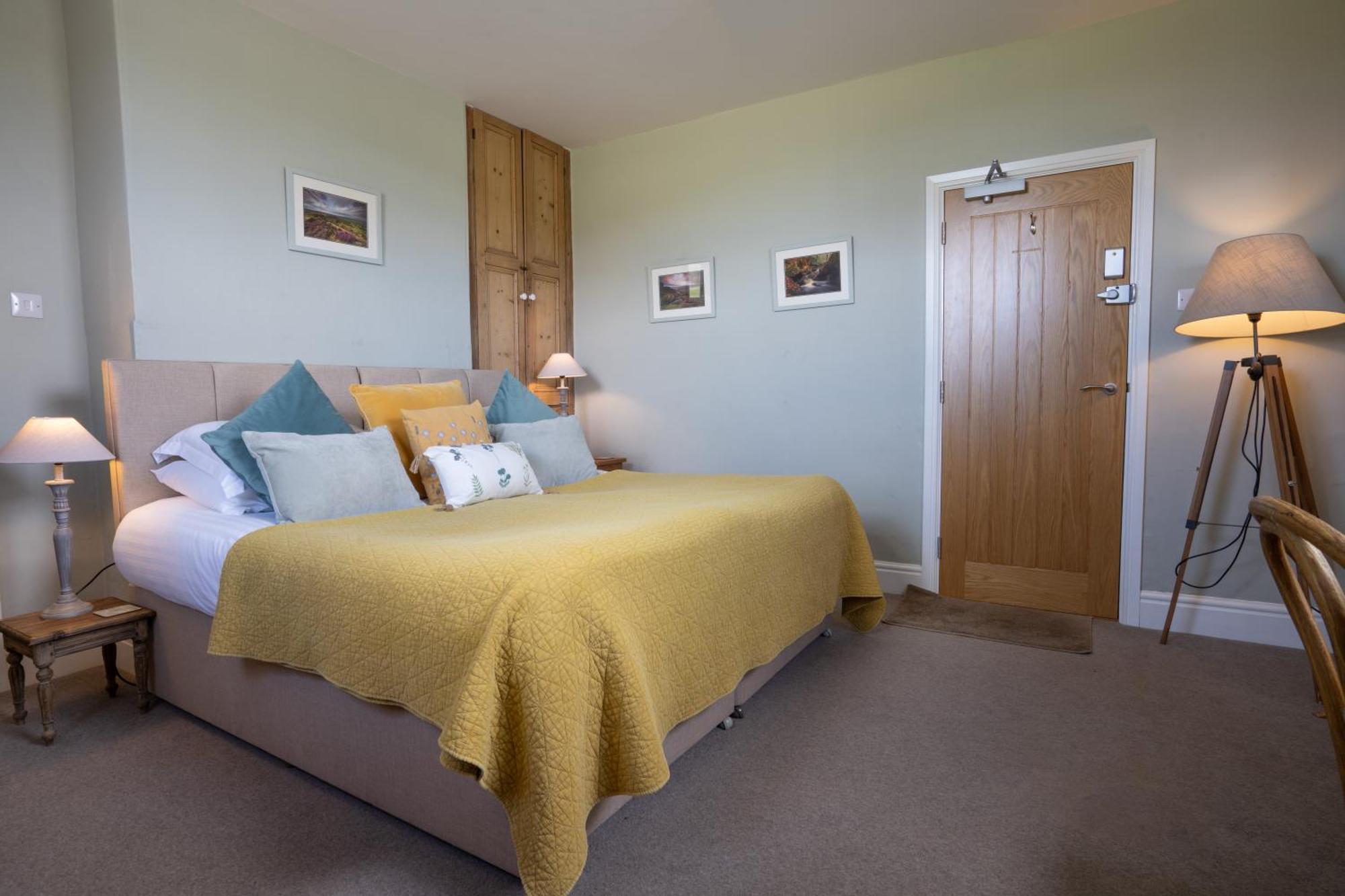 Hassop Station Apartment On The Monsal Trail Bakewell Exterior photo